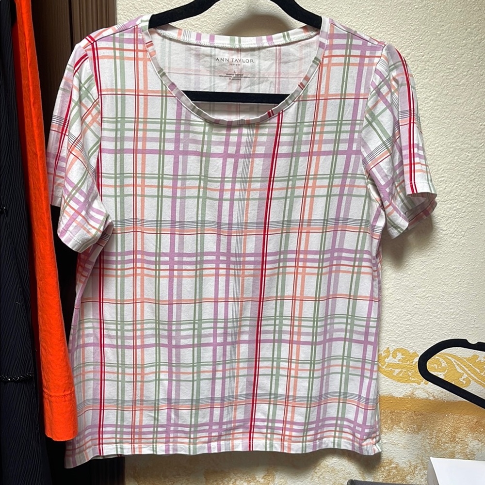 Ann Taylor factory Pink and Gray short Sleeve Tee